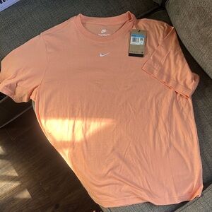 Nike Women’s Peach T-Shirt